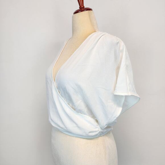 Zara Crossover Blouse Top Size L White Short Sleeve Pullover V-neck Flowy Chic - Picture 2 of 13